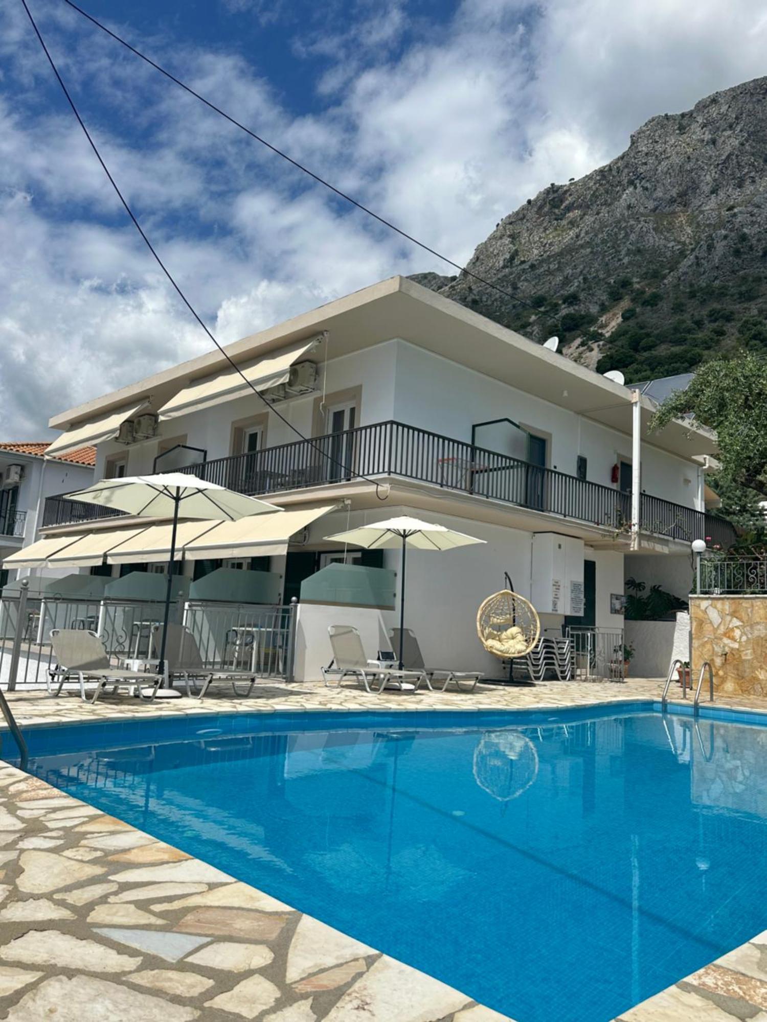 בארבאטי Vladimiros Apartments מראה חיצוני תמונה